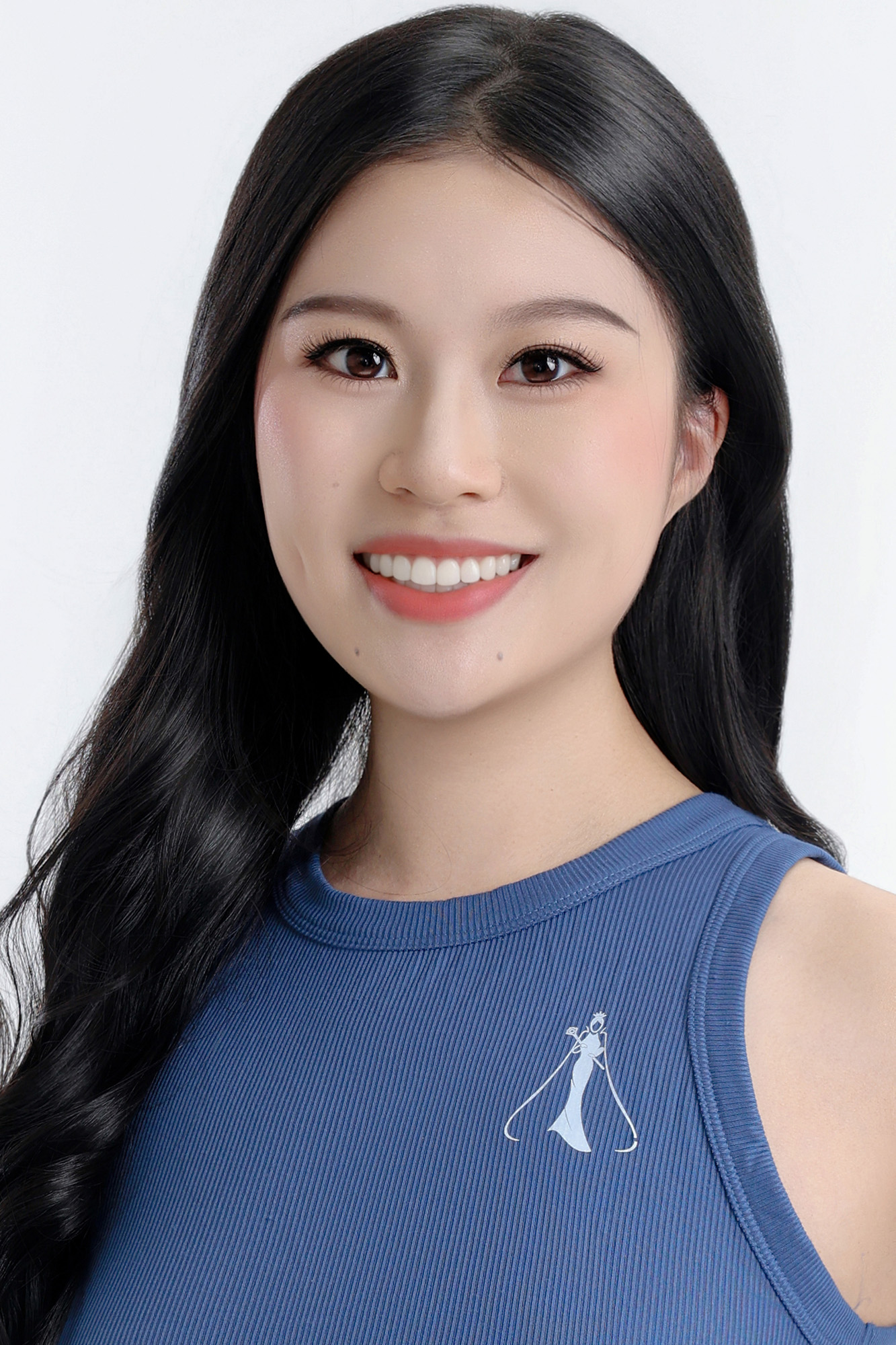 08. Stephanie Li